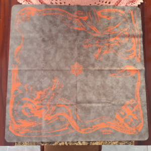 Gamemat Cloth Menace | Rust/laranja (Edição Limitada - 12 unids)
