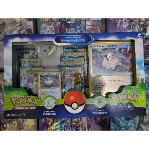 Box Coleção Premium - Pokémon GO - Eevee Radiante
