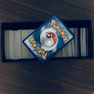 Lote 250 cards de Pokémon