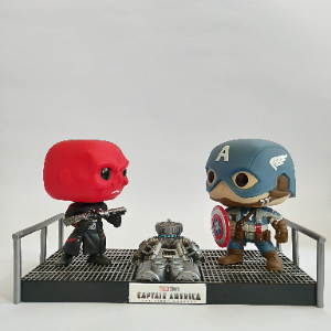 Funko Pop Red Skull VS. Captain America - Movie Moments - #389